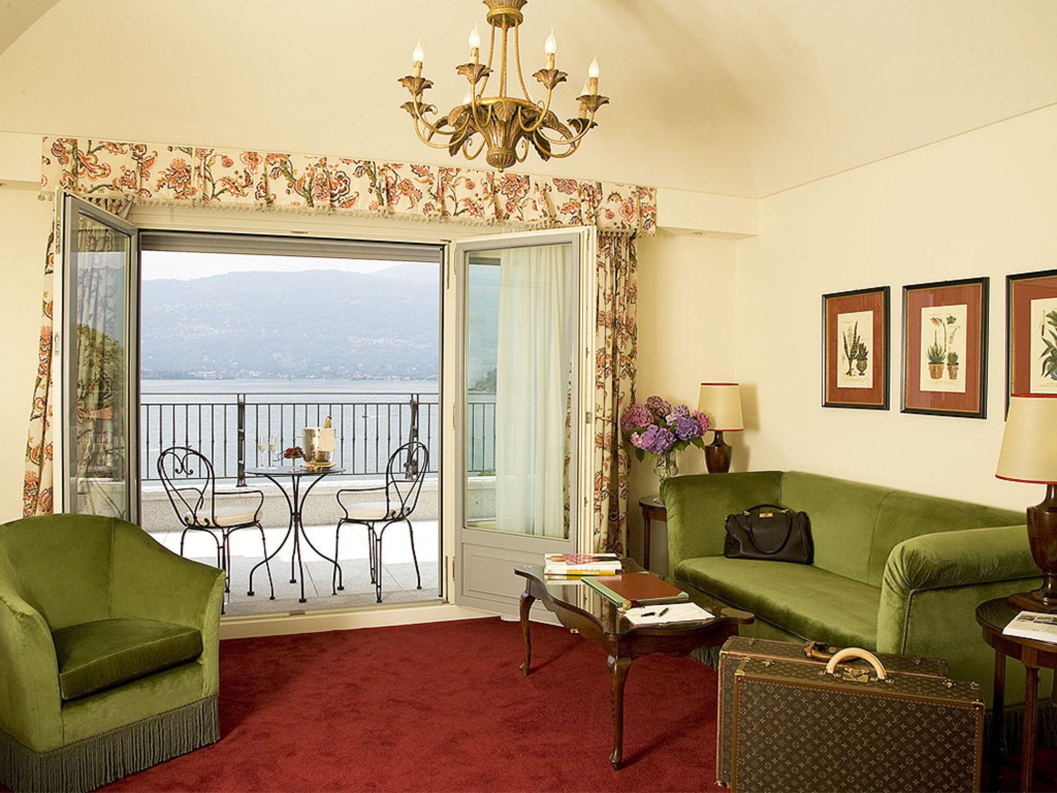 Grand Hotel Majestic แวร์บาเนีย ภายนอก รูปภาพ
