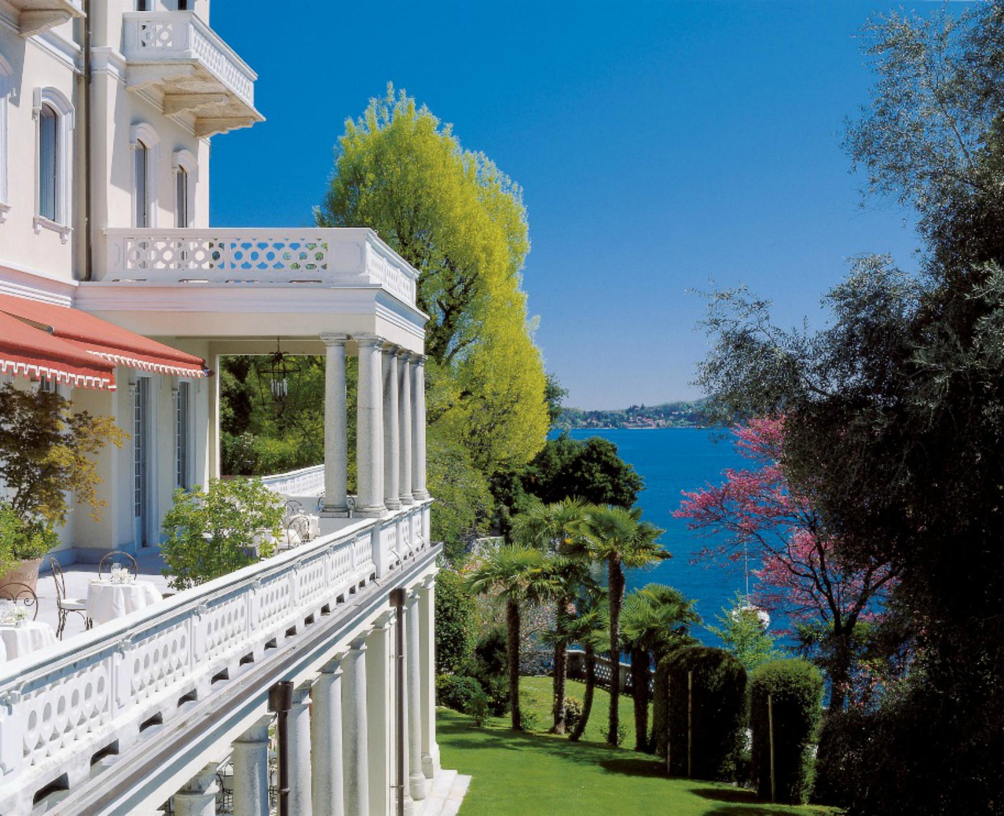 Grand Hotel Majestic แวร์บาเนีย ภายนอก รูปภาพ